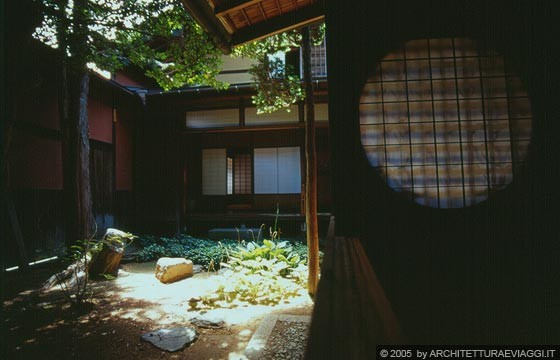 TAKAYAMA - Casa Yoshijima: Il patio-giardino interno
