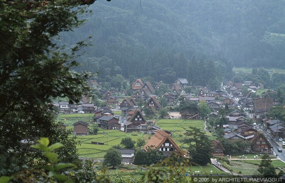 REGIONE DELLA VALLE DI SHOKAWA - Ogimachi - case gassho-zukuri