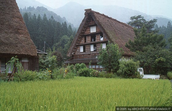 REGIONE DELLA VALLE DI SHOKAWA - Il sistema costruttivo 