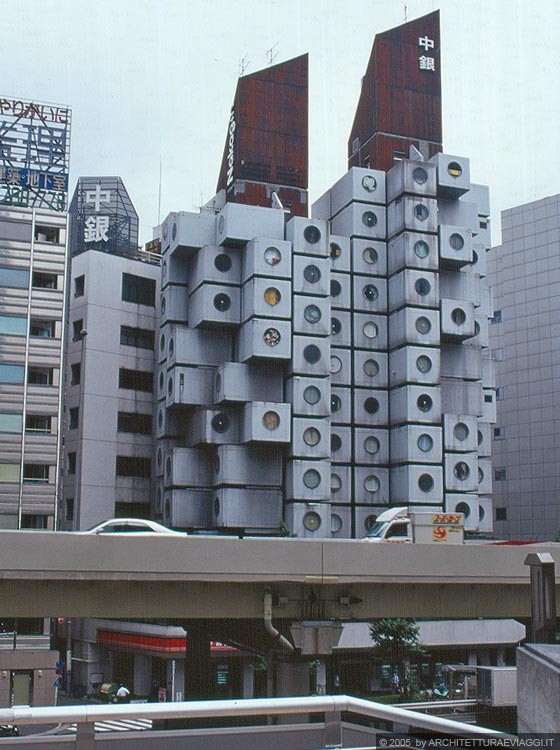 TOKYO GINZA - Nagakin Capsule Tower Building - Kisho Kurokawa, 1972 - Ginza, Chuo-ku
