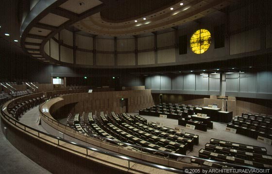 TOKYO SHINJUKU - Tokyo Metropolitan Governament Offices (City Hall) - Kenzo Tange - Sala Assemblee
