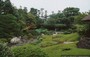 KYOTO NORD-OVEST. TAIZO-IN-TEMPLE - giardino di passaggio con stagno, periodo Showa