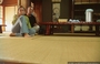 REGIONE DELLA VALLE DI SHOKAWA. Kanda-ke a Ogimachi - io e Francesco sorseggiamo un tè seduti sul tatami della stanza degli ospiti, rigorosamente a piedi nudi