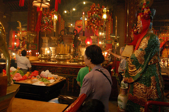SHEUNG WAN - Tempio di Man Mo, dedicato a due divinità Man e Mo