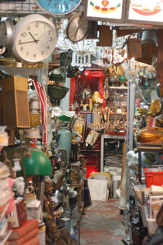 CAT STREET E UPPER LASCAR ROW - Mecche imperdibili per gli appassionati del bric-a-brac