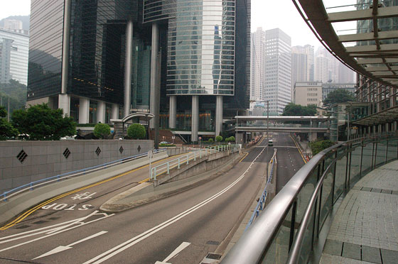 ADMIRALTY - Da un percorso sopraelevato vista sul Pacific Place