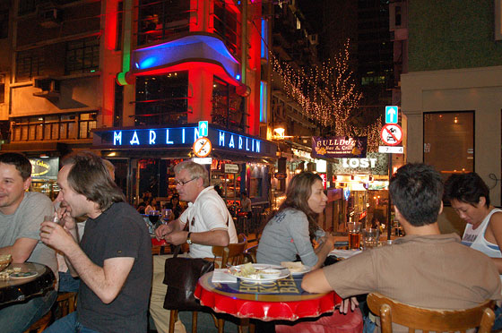 ISOLA DI HONG KONG NORD - Pub e bar a Lan Kwai Fong 