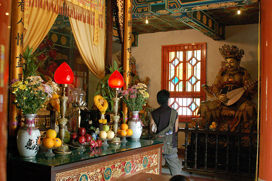 MONASTERO DI PO LIN - L'interno di un Tempio minore