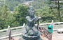 MONASTERO DI PO LIN. Una delle sei statue in bronzo di bodhisattva che offrono doni al Buddha