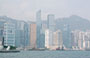 VICTORIA HARBOR. Hong Kong adagiata sulla baia a forma di portamonete è destinata anche in futuro ad avere ricchezza e prosperità 