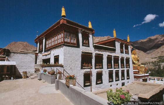 LADAKH - Likir Gompa e il Buddha placcato d'oro