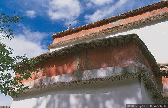 LADAKH - HIMALAYA - Gompa di Alchi - Sumtsek: particolare della copertura