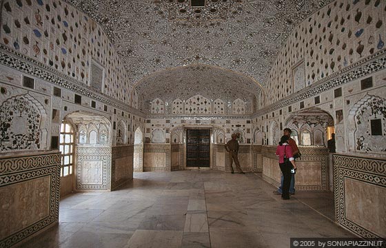 JAIPUR - Amber Fort - la Sala della Vittoria con il soffitto rivestito di specchi