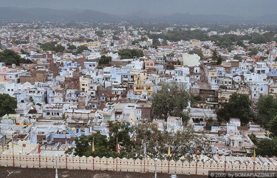 UDAIPUR - Dall'alto del City Palace vista sulla 