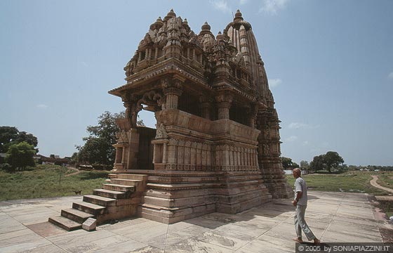 KHAJURAHO - Javari Temple (templi del gruppo orientale)