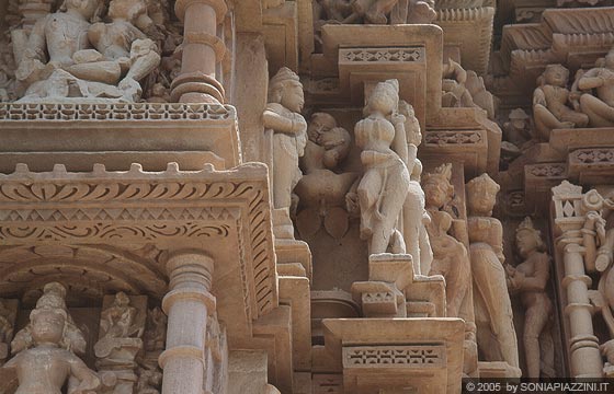 MADHYA PRADESH  - Khajuraho - Javari Temple: particolare