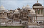 RAJASTHAN MERIDIONALE. Ultima giornata ad Udaipur - gli splendidi cenotafi dei maharana del Mewar