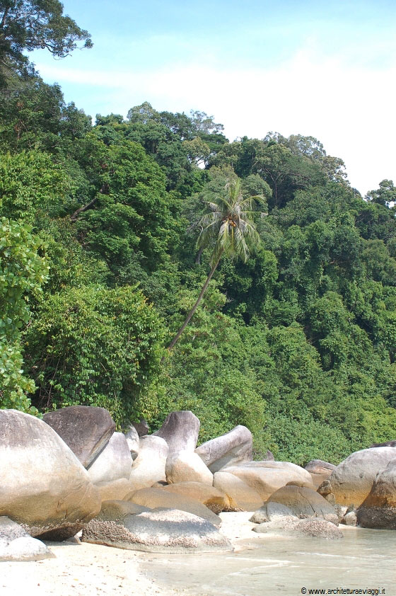 PULAU PERHENTIAN BESAR - La baia sulla punta meridionale dell'isola tra la spiaggia principale e Teluk Dalam