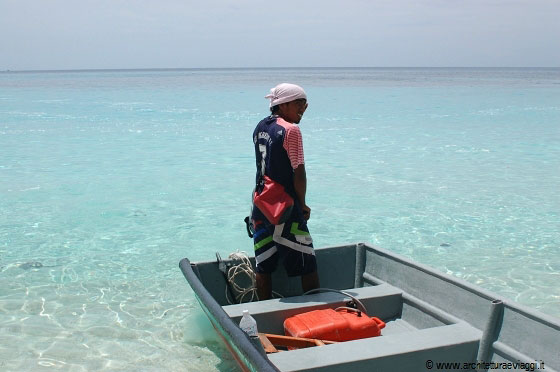 ISOLE PERHENTIAN - Il modo migliore per spostarsi da una spiaggia all'altra oltre che tra le due isole è il taxi d'acqua