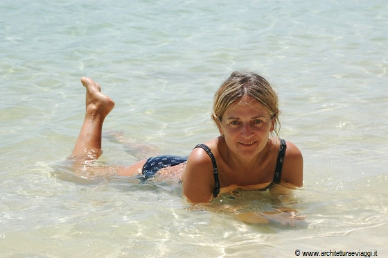 PULAU PERHENTIAN BESAR - Niente topless alle Perhentian, siamo in un paese musulmano