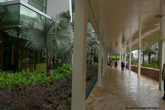 MARINA BAY SANDS - Le sistemazioni esterne all'hotel