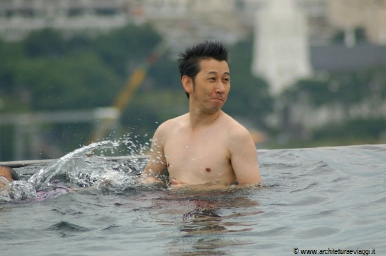 SINGAPORE - Violiamo la privacy degli ospiti del Marina Bay Sands