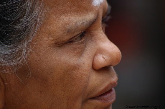 LITTLE INDIA - Volti indiani