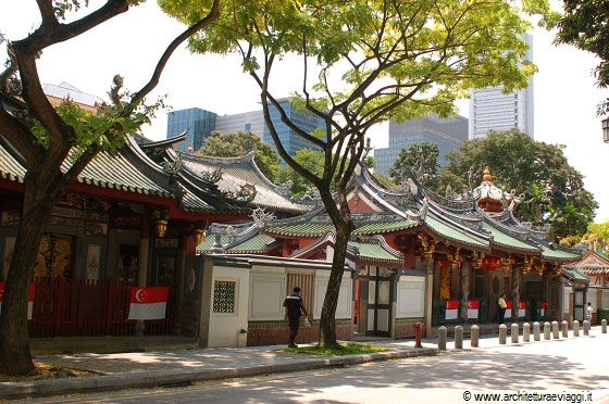 THIAN HOCK KENG TEMPLE - Raqggiungiamo questo tempio dedicato a Ma Cho Po, dea del mare