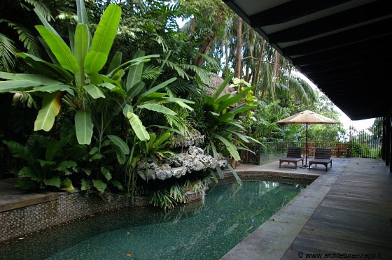 SILOSO BEACH RESORT - La piscina privata e il patio antistanti la suite