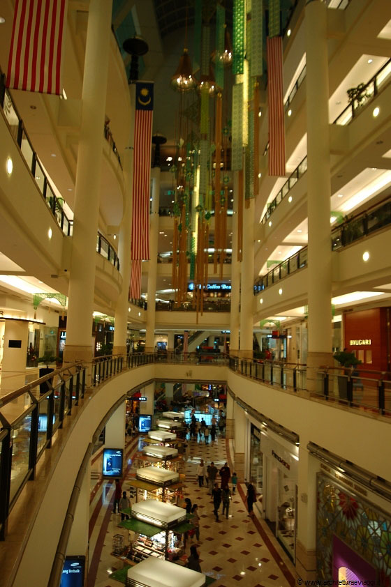 KUALA LUMPUR CITY CENTRE - Suria KLCC 