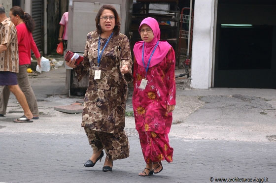 KUALA LUMPUR - I malesi sono in gran parte musulmani ferventi