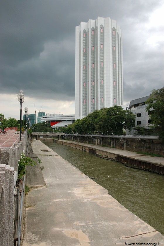 KUALA LUMPUR - Kompleks Dayabumi, l'ex quartier generale della Petronas