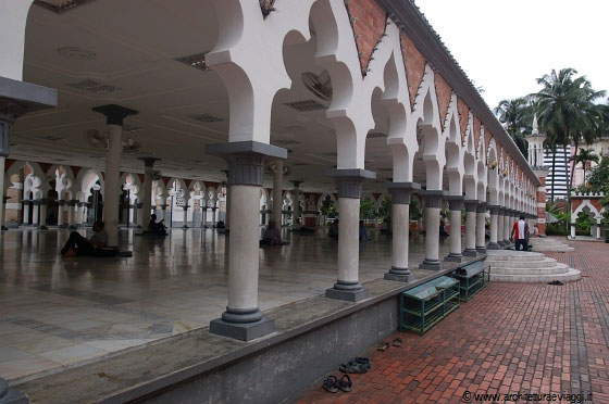 MASJID JAMEK - Una grande loggia aperta per relax
