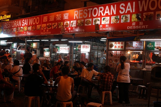 JALAN ALOR - La via del cibo e della ristorazione, oramai un pò turistica