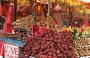 JALAN PETALING. Il rambutan, tipico frutto tropicale del sud est asiatico