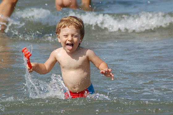 SPIAGGIA DELLA GIANNELLA - La Giannella è una spiaggia ideale perchè il fondale del mare digrada lentamente