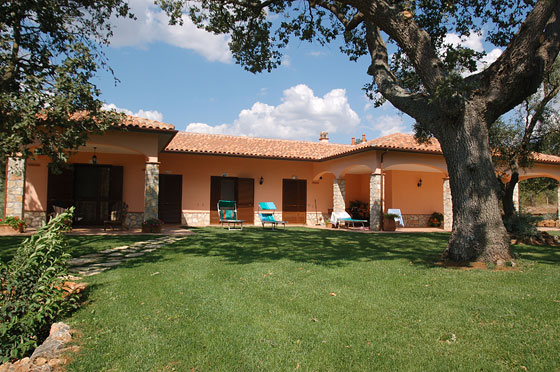 AGRITURISMO ARGENTARIO - Una struttura nuova di zecca in località Giardino di Capalbio a pochi minuti da Ansedonia, la Spiaggia della Tagliata e la Spiaggia della Feniglia