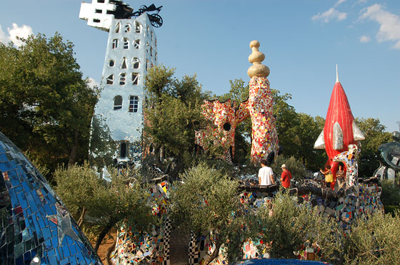 IL GIARDINO DEI TAROCCHI - La Torre e L'Imperatore