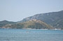 ARGENTARIO. Dalla spiaggia della Feniglia vista su Porto Ercole e una delle tante fortificazioni del Monte Argentario