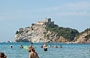 MAREMMA. Il promontorio delle Rocchette, sovrastato dal castello a picco sul mare