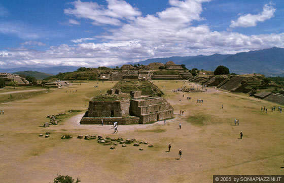 MONTE ALBAN - EDIFICI CENTRALI DELLA GRAN PLAZA - L'osservatorio