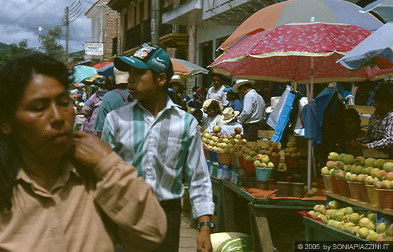 SAN CRISTOBAL DE LAS CASAS - I variopinti mercati