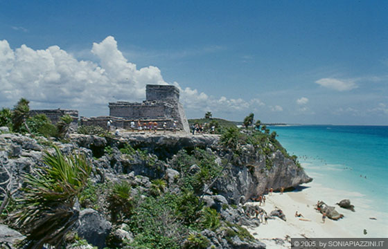 TULUM - Il Castillo a picco sul Mar dei Caraibi