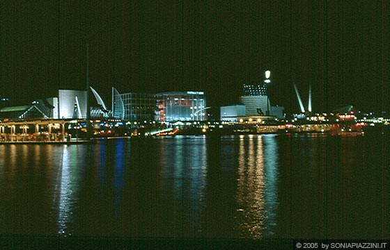 SIVIGLIA - EXPO-Night: lo skyline notturno dell'Expo dall'altra sponda del Guadalquivir