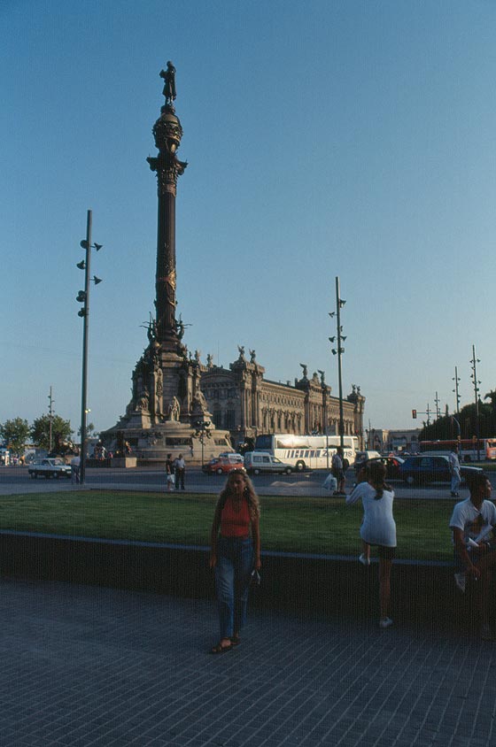 BARCELLONA - Plaza Portal de la Pau - Monumento a Colombo 