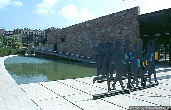 BARCELLONA - Parco Joan Mirò (dell'Escorxador) - biblioteca J. Mirò - particolare del cancello