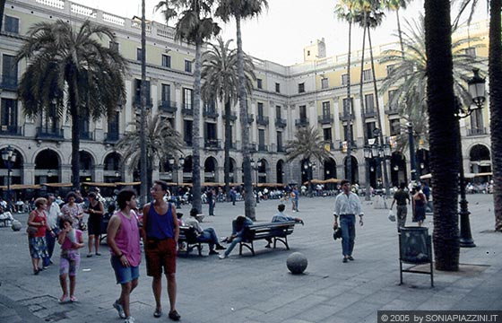 BARCELLONA - Plaça Reial  