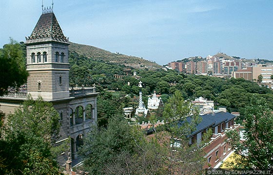 BARCELLONA - Parc Güell - veduta generale del parco 