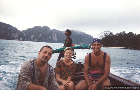 PHI PHI ISLAND - Escursione in barca a Phi Phi Ley