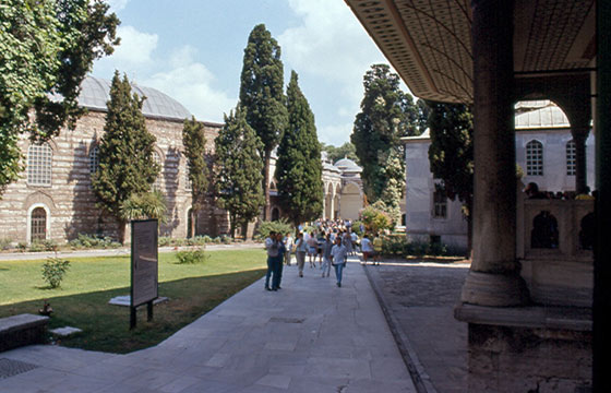ISTANBUL - All'interno della terza corte del Topkapi